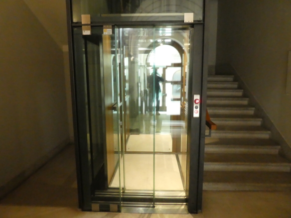 Monolocale, via del Teatro,centro città,Trieste