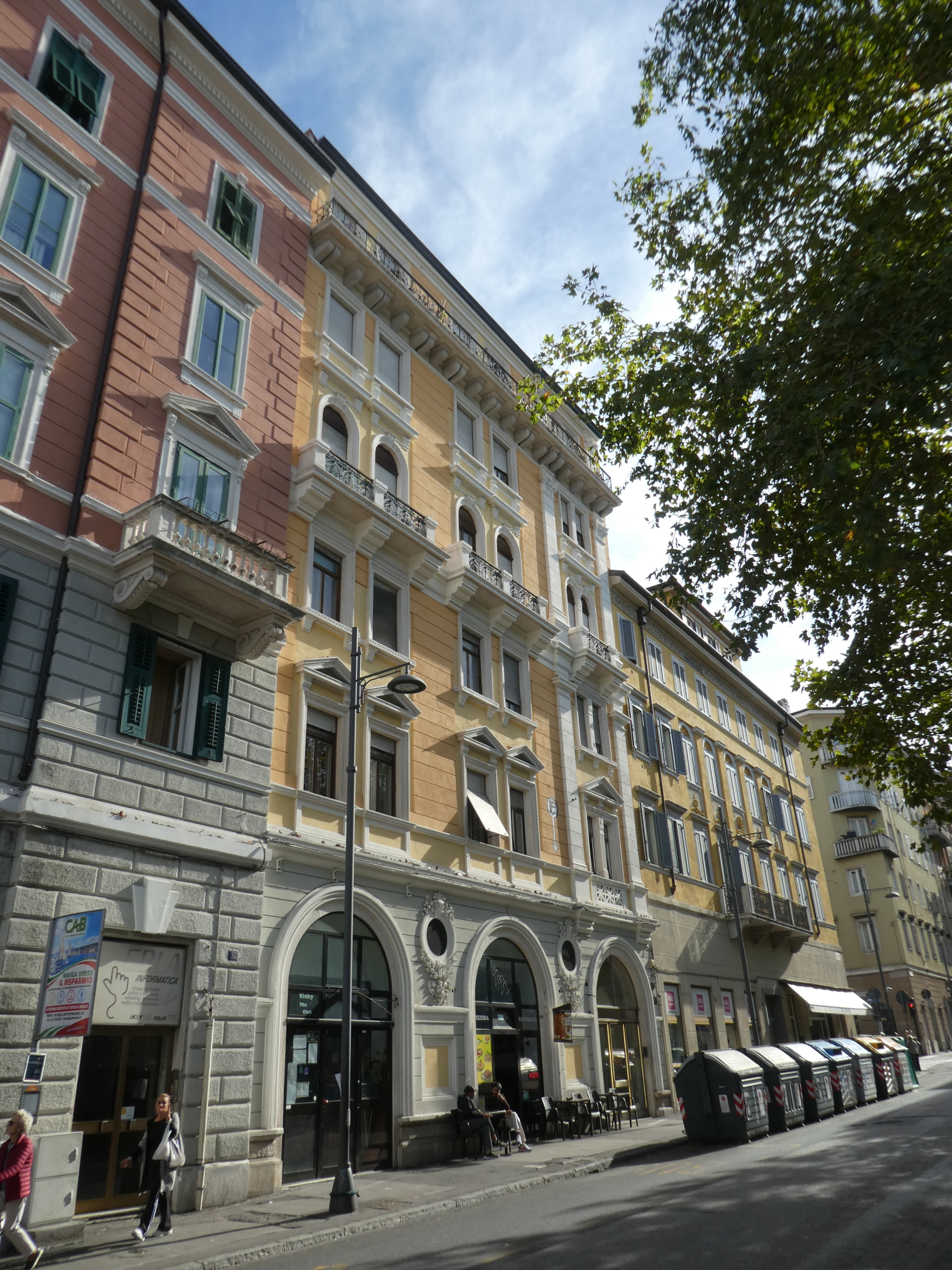 PIAZZA GIUSEPPE GARIBALDI 12 TRIESTE